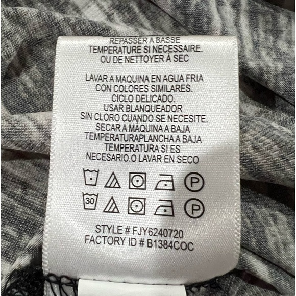 Bcbgmaxazira Black and White Batik Long Sleeve Mini Dress slinky size S - Picture 8 of 14